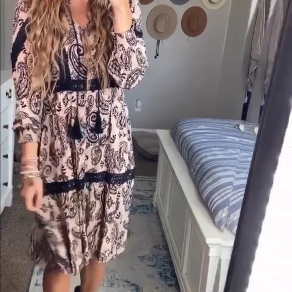 blue and white midi summer dress Cute Floral Chick Midi Dress - Blue and White